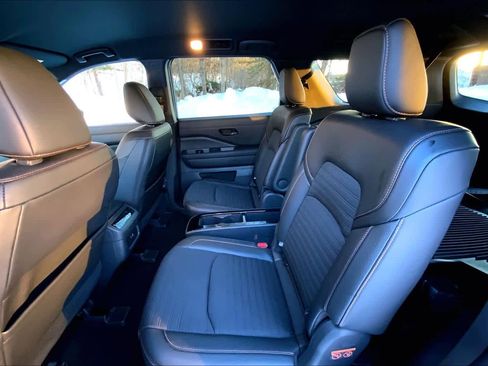 Used 2023 Nissan Pathfinder Rock Creek image 21