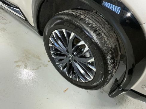 Used 2025 Nissan Rogue Platinum w/ Platinum Premium Package image 24