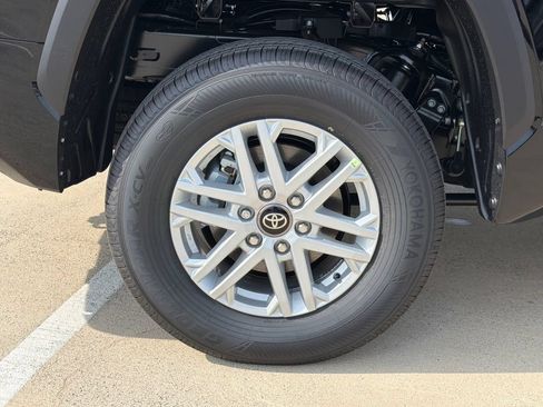 New 2026 Toyota Tundra SR5 AWD/4WD image 5