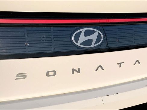 Used 2025 Hyundai Sonata SEL FWD image 30