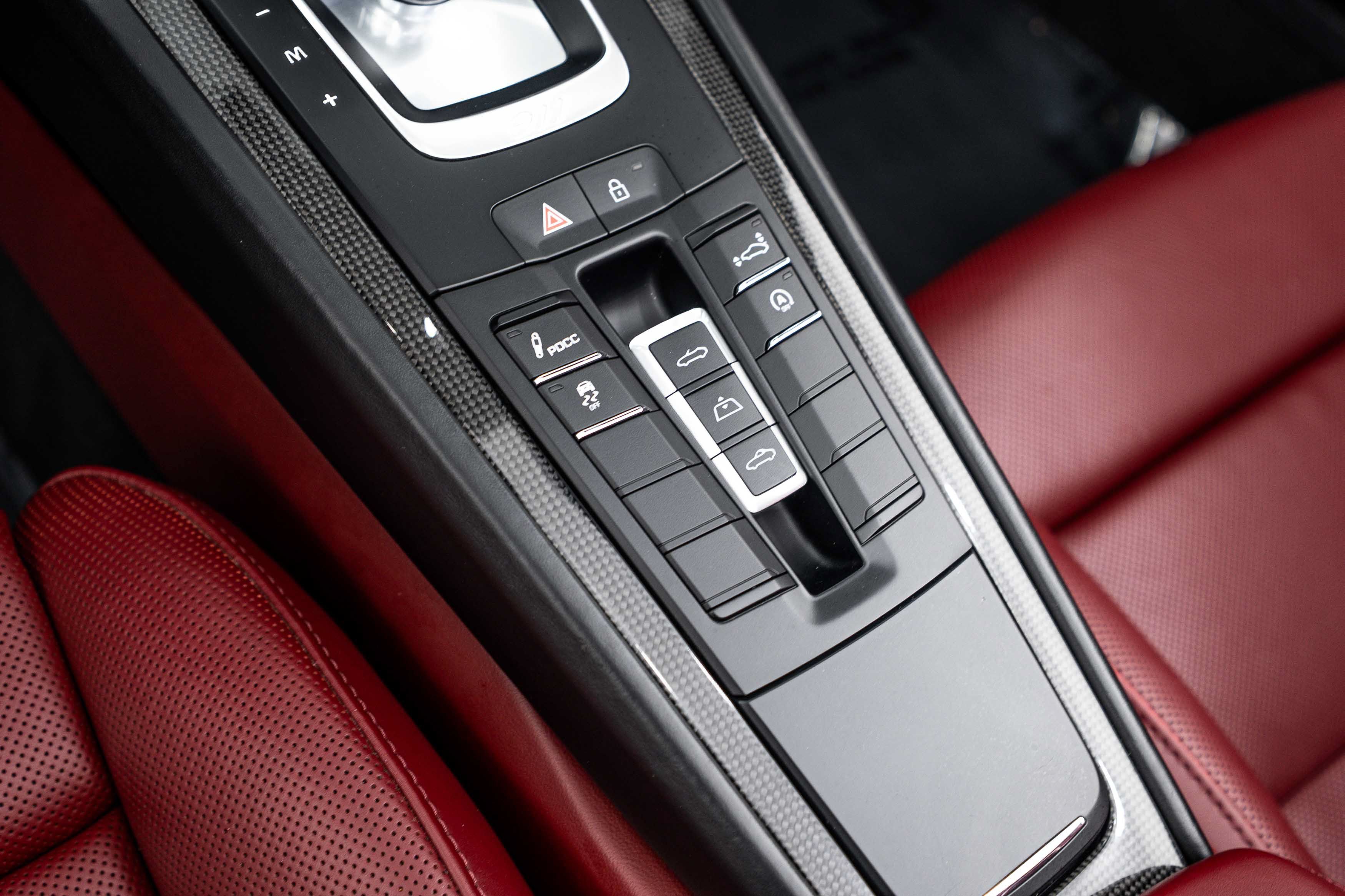 Certified 2019 Porsche 911 Turbo S AWD/4WD image 17