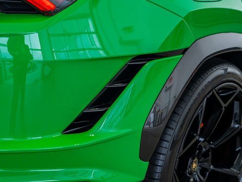 Used 2023 Lamborghini Urus Performante image 32