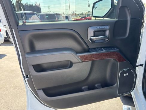 Used 2017 GMC Sierra 1500 SLT image 11