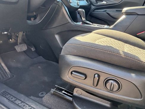 Used 2020 Chevrolet Equinox LT AWD/4WD image 13