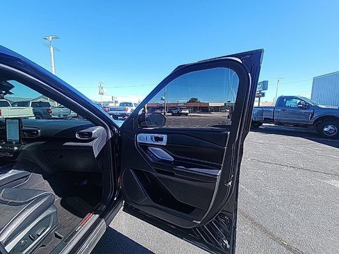Used 2020 Ford Explorer ST w/ Premium Technology Package AWD/4WD image 15