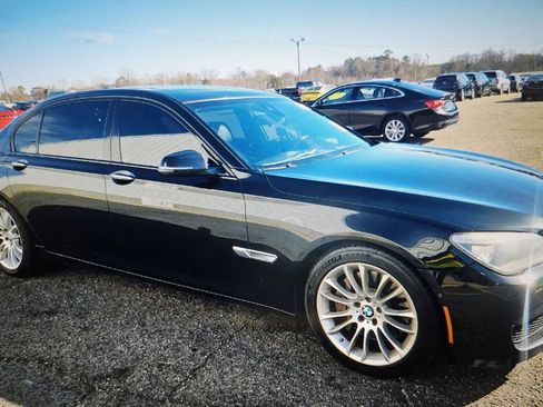 Used 2015 BMW 750Li xDrive image 2