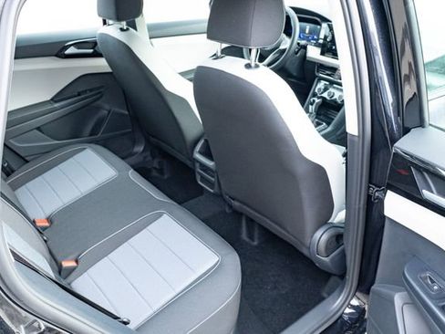 New 2026 Volkswagen Taos S image 36