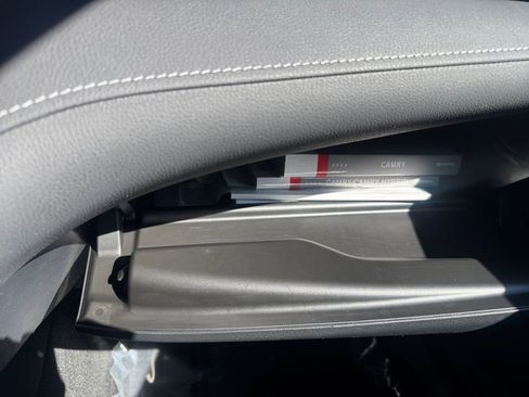 Used 2024 Toyota Camry SE image 28