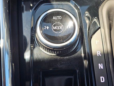 Used 2024 GMC Canyon Elevation w/ Convenience Package AWD/4WD image 38