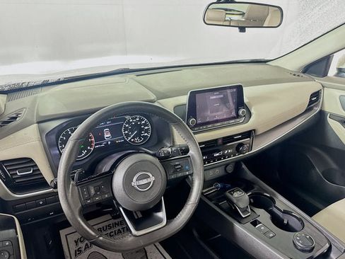Used 2023 Nissan Rogue SV w/ SV Premium Package AWD/4WD image 9