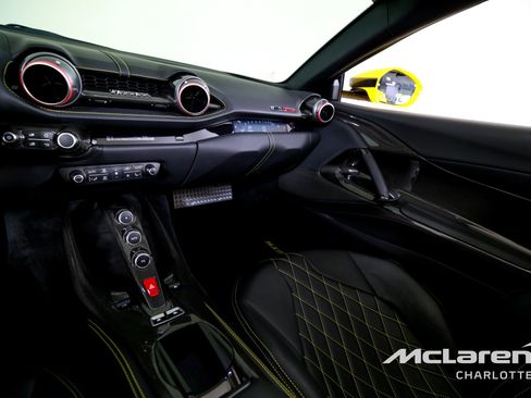 Used 2023 Ferrari 812 GTS RWD image 16