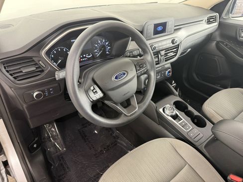 Used 2020 Ford Escape S image 15