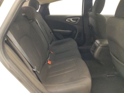 Used 2016 Chrysler 200 Touring image 19