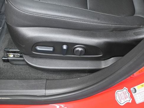 Used 2024 Chevrolet Blazer LT image 12