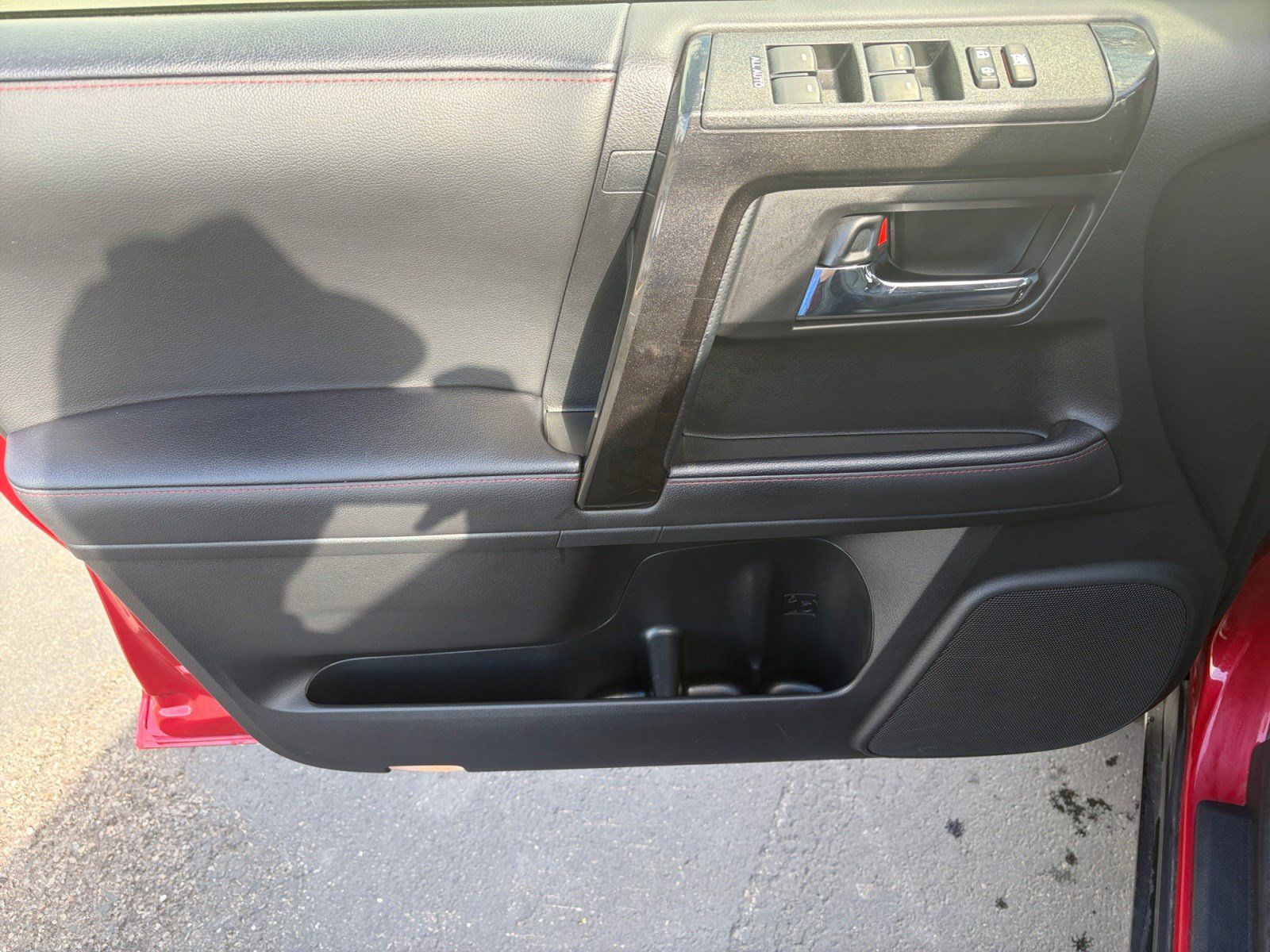 Used 2023 Toyota 4Runner TRD Off-Road Premium AWD/4WD image 9
