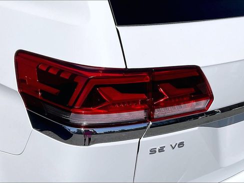 Used 2023 Volkswagen Atlas SE w/ Panoramic Sunroof Package image 28