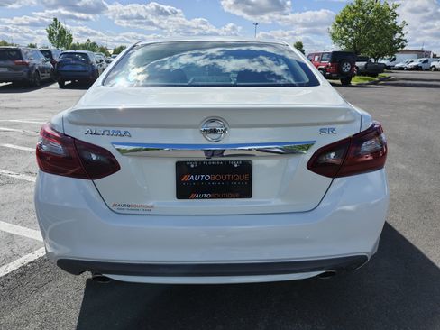 Used 2018 Nissan Altima 2.5 SR FWD image 15