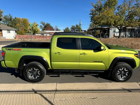 Used 2023 Toyota Tacoma TRD Off-Road image 6