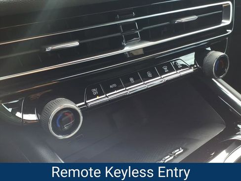 New 2026 Chevrolet Traverse Z71 w/ Enhanced Driving Package image 10