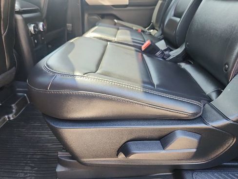 Certified 2022 Ford Explorer XLT w/ Equipment Group 202A AWD/4WD image 26