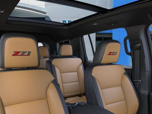 New 2027 Chevrolet Traverse Z71 w/ Enhanced Driving Package AWD/4WD image 48