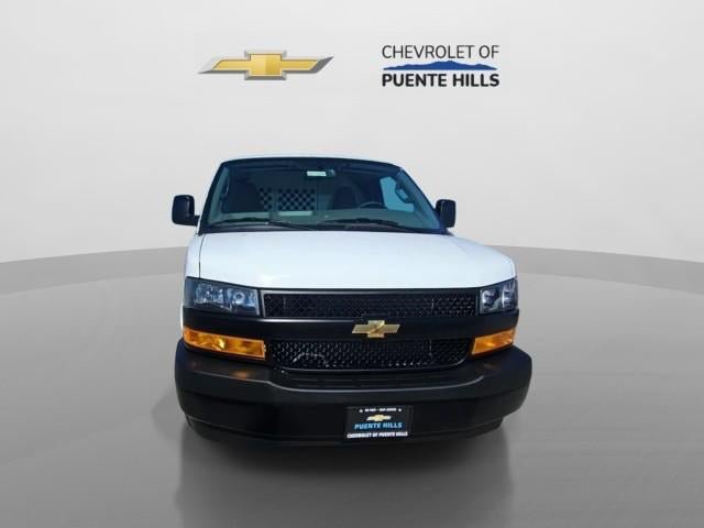 New 2026 Chevrolet Express 2500 Extended w/ Communications Package RWD image 3