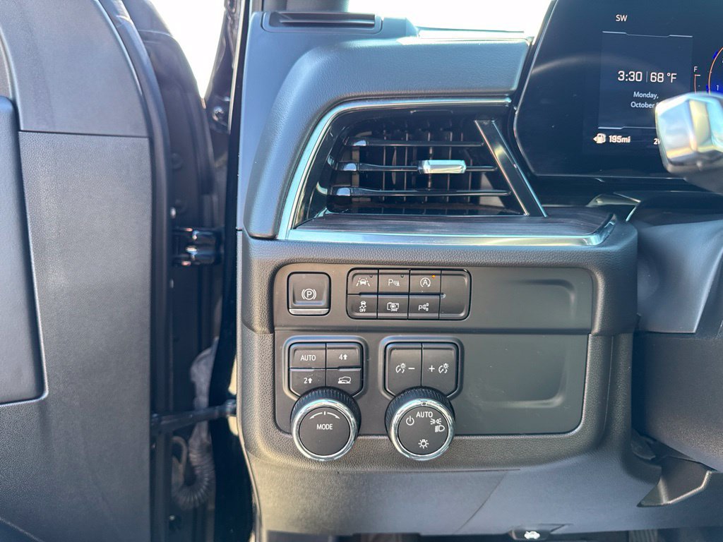 Used 2025 Chevrolet Tahoe LT AWD/4WD image 11