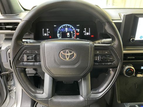 Used 2025 Toyota Tacoma SR image 28