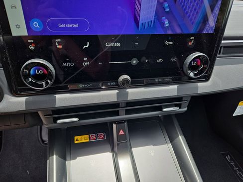 New 2026 Toyota C-HR AWD/4WD image 22