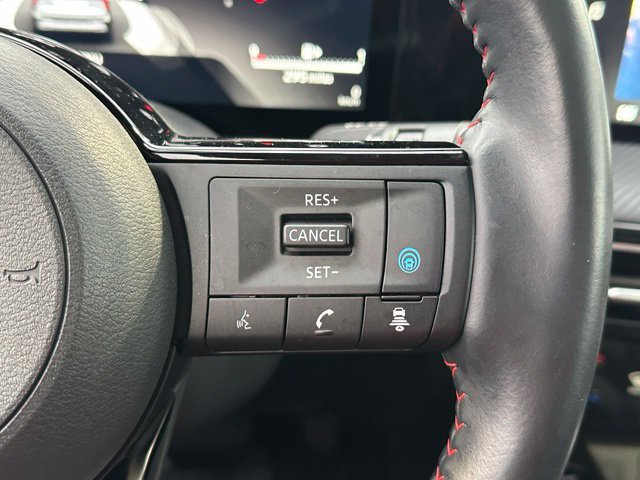 Certified 2025 Nissan Kicks SR w/ SR Premium Package AWD/4WD image 40