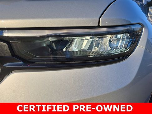 Used 2025 Jeep Grand Cherokee Limited w/ Black Appearance Package image 32