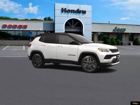 New 2026 Jeep Compass Limited image 10