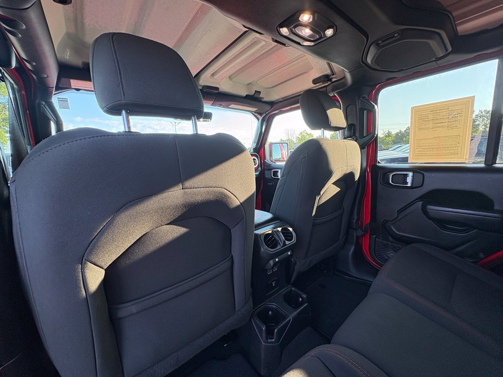 Used 2023 Jeep Gladiator Rubicon AWD/4WD image 25