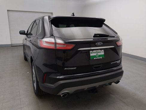 Used 2019 Ford Edge Titanium w/ Equipment Group 301A FWD image 6