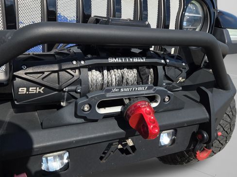 Used 2020 Jeep Gladiator Rubicon image 19