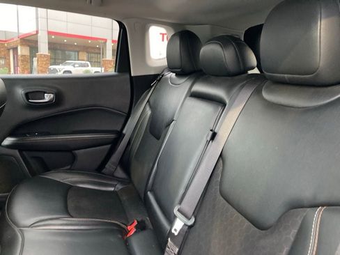 Used 2020 Jeep Compass Latitude FWD image 11