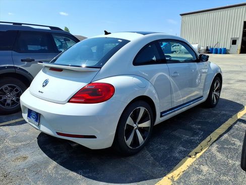 Used 2014 Volkswagen Beetle R-Line FWD image 4