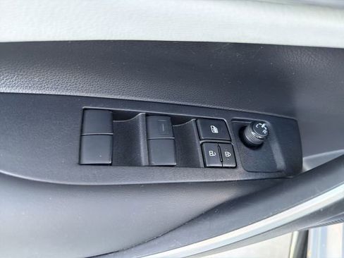 Certified 2024 Toyota Corolla SE w/ SE Package image 10