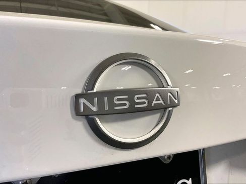 Used 2025 Nissan Sentra SV image 41