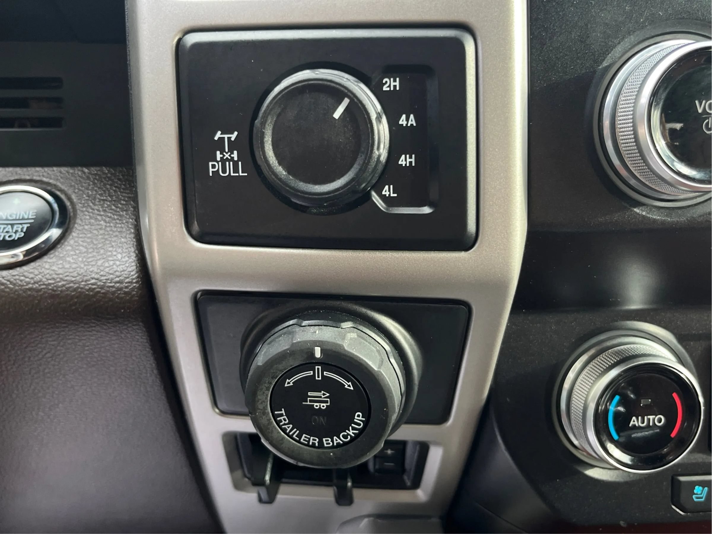 Used 2020 Ford F150 King Ranch w/ Equipment Group 601A Luxury AWD/4WD image 30