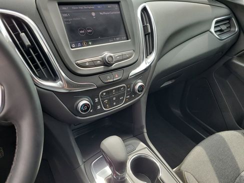 Used 2024 Chevrolet Equinox LT image 10