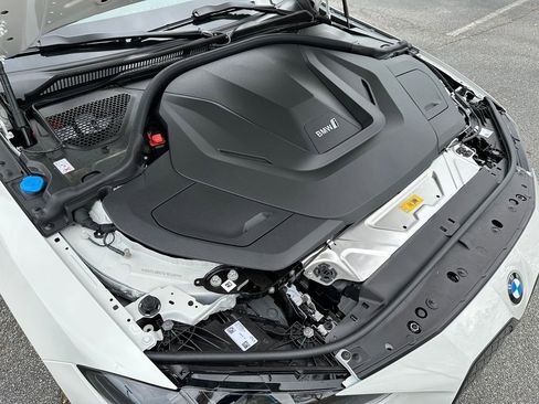 Used 2026 BMW i4 eDrive40 w/ M Sport Package image 27