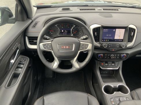 Used 2021 GMC Terrain SLT w/ Infotainment Package II FWD image 28