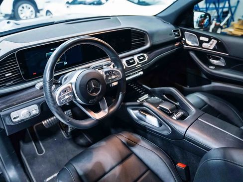 Used 2022 Mercedes-Benz GLS 450 4MATIC image 11