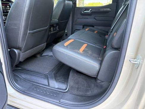 Used 2022 GMC Sierra 1500 AT4 w/ AT4 Premium Package AWD/4WD image 20