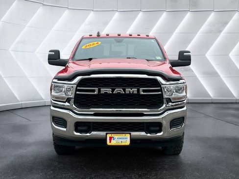 Used 2024 RAM 2500 Tradesman w/ Chrome Appearance Group image 9