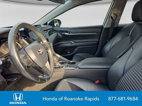 Used 2022 Toyota Camry SE FWD image 10