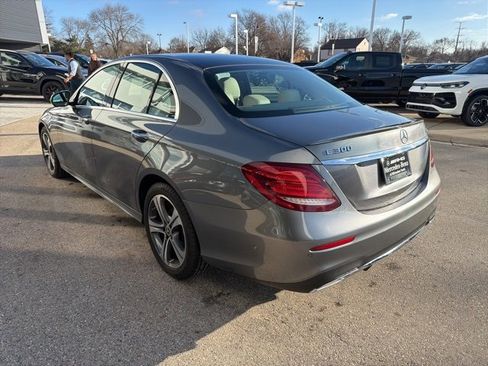 Certified 2018 Mercedes-Benz E 300 4MATIC image 5