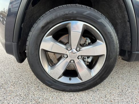 Used 2014 Jeep Grand Cherokee Limited w/ Trailer Tow Group IV RWD image 13