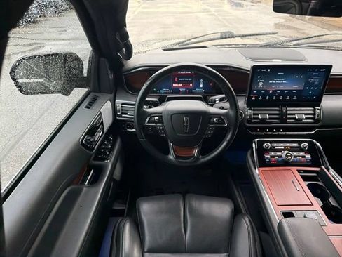Used 2024 Lincoln Navigator L Reserve AWD/4WD image 20